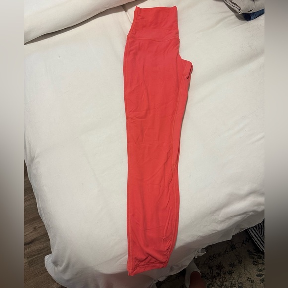 Lululemon align 25” in pale raspberry - Picture 3 of 5